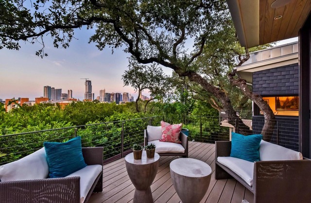 Above Capitol View I Skyline Views I Pool/Spa I Events I Weddings