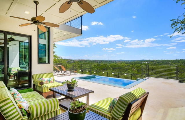 Above Clifftop I Canyon Views | Modern Design I Plunge Pool I Casita