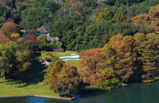 Above Timeless I Waterfront I Lake Austin I Events I Pool&Spa I Services