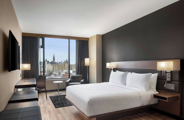 AC Hotel BY Marriott Ottawa Dwtn