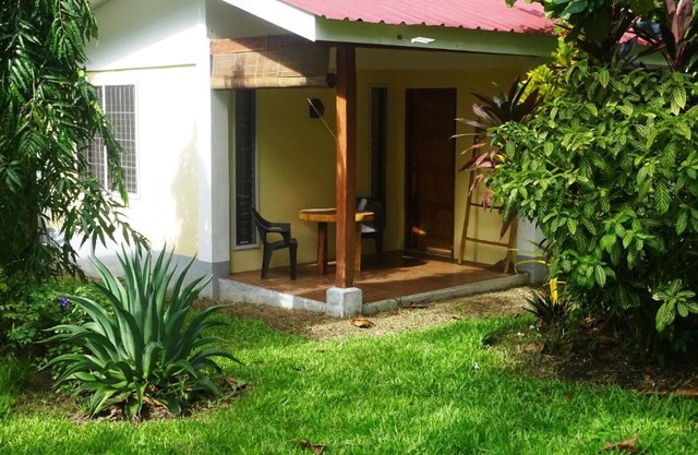 ACACIA'S Cottages with Starlink Wifi