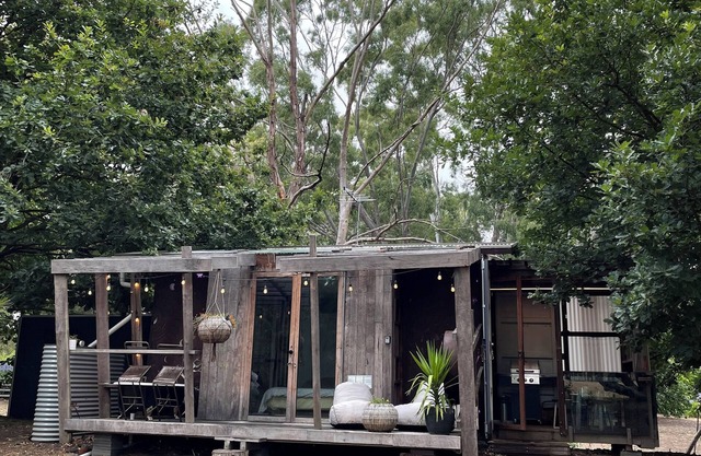 Acorn Nook @ Lazy Ballerina - Rustic Eco Tiny Home