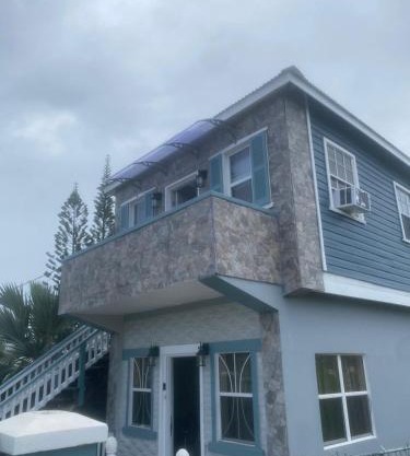 Adama Suites Studio 1B