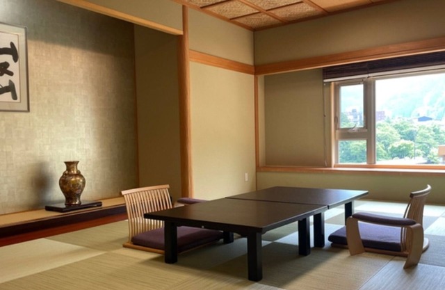 Admiring the scenery of the four seasons spend a/Kurobe Toyama