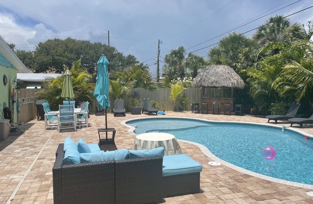 Adorable -Cocoa BeachHouse W/Private-Heated Pool- Short/Easy walk to our Beach!