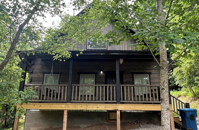 ADULT ONLY Naughty Pines log cabin located in South Charleston, WV