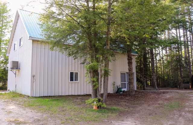 Adventure-Ready 4BR Barn Stay—Seney, Upper Peninsula Michigan