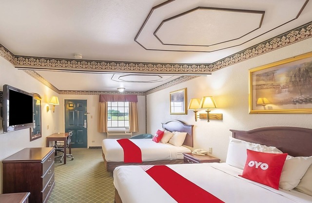 Affordability Meets Comfort! Pets Allowed, Free Parking, Onsite Dining!