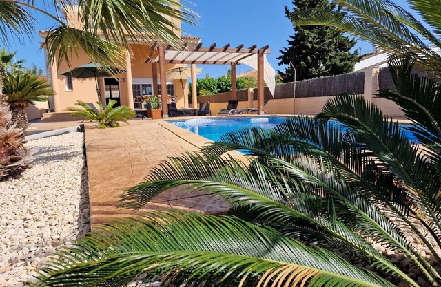 "Agostino"@MARISOL: 300m to the beach, private pool, air conditioning, WLAN, dog beach.