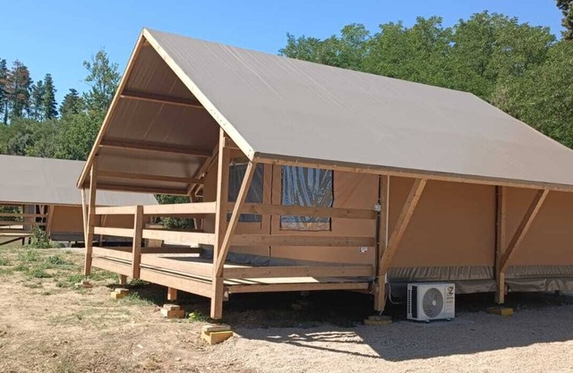 Agriturismo Podere Poggiagrilli cozy Glamping facilities