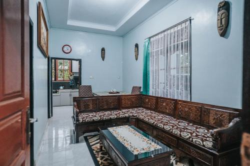 Agus Hidden Homestay - Banjar Sweet Village-Ijen