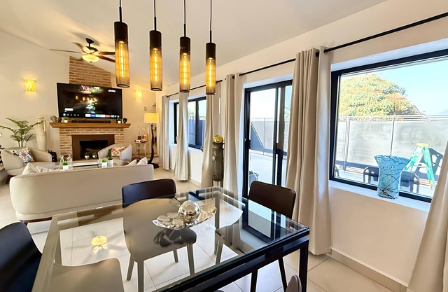 Ajijic Modern 1 Bedroom Home -walk To Everything -patio -gym -pickleball Court
