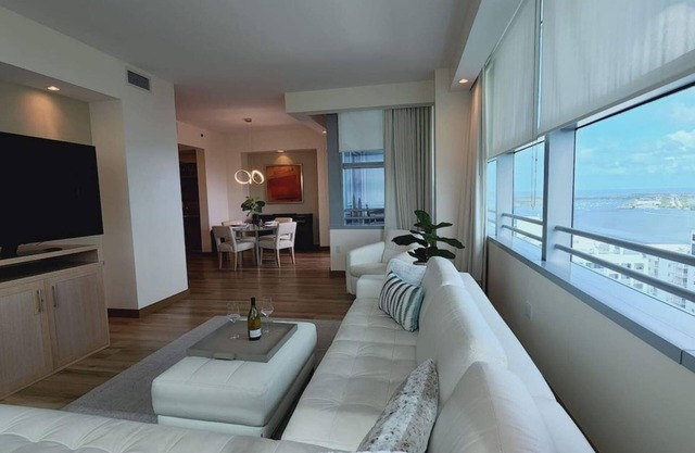 AKA Brickell Sea View Balcony 2BR by Palermo Home