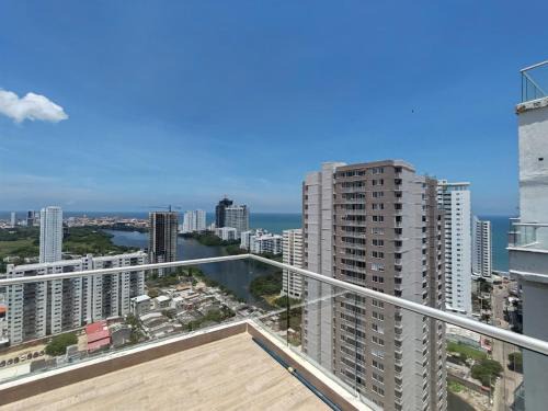 Alójate Cartagena - Exclusivo Apartamento Inteligente a 5 min de la playa