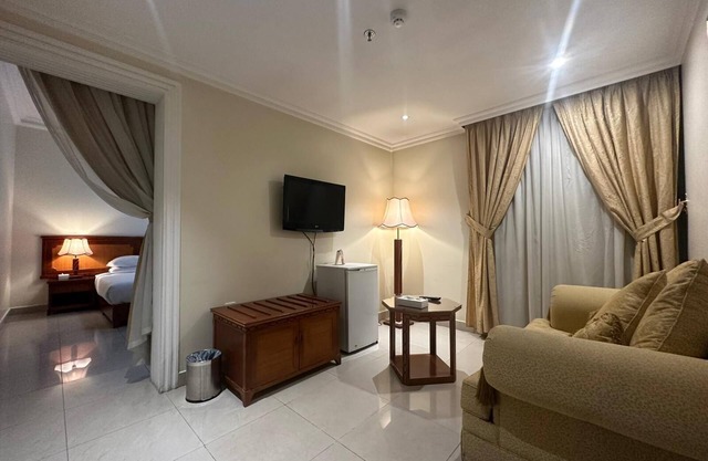 Al Muntazah Plaza Hotel