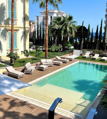 Alaxia Exclusive Apartments