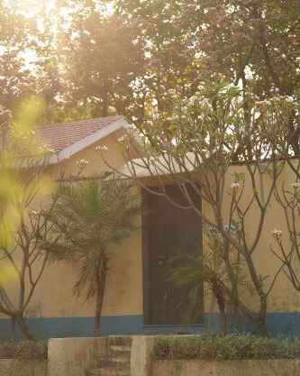 Alaya Stays Nehamrit Courtyard Villa Pet friendly Villa with Outdoor Bathtub