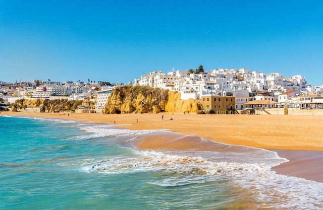 Albufeira Central 9 by Homing