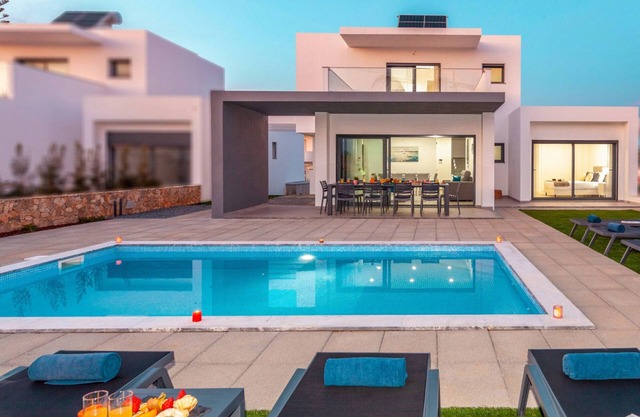 Albufeira: Heatable Pool, Games & BBQ