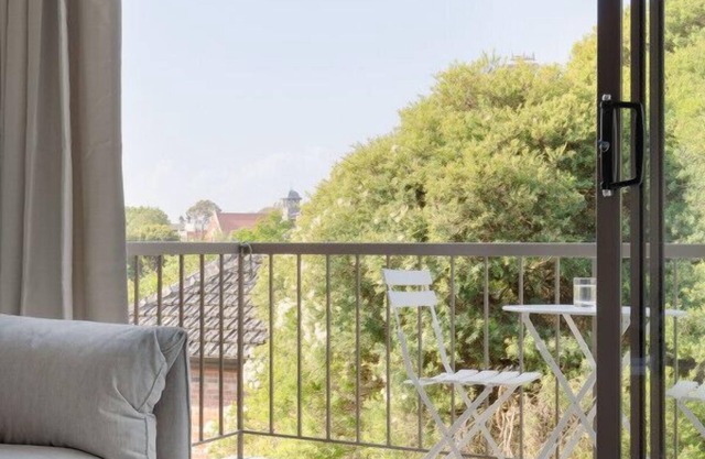 Alfred Crescent, Fitzroy North