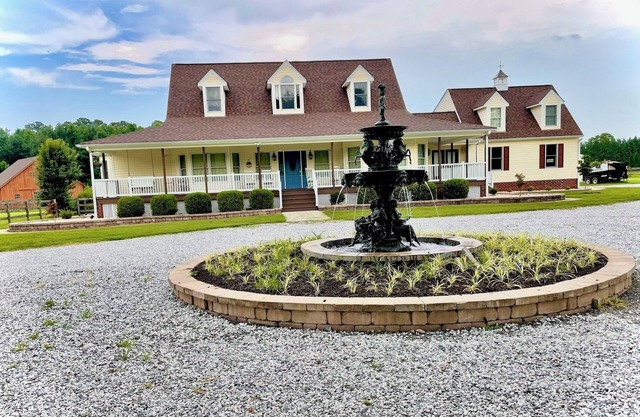 All Aboard-Premier Home w/POOL by Williamsburg, Busch Gardens, Water Country USA
