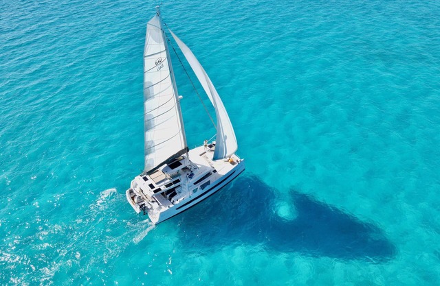 All Inclusive Luxury Sailing Catamaran W/captain & Chef 4 bedrooms 8 guests.