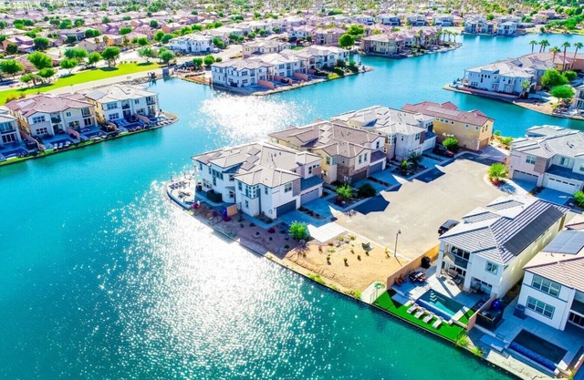 All Inclusive-Sunset Lake/Games