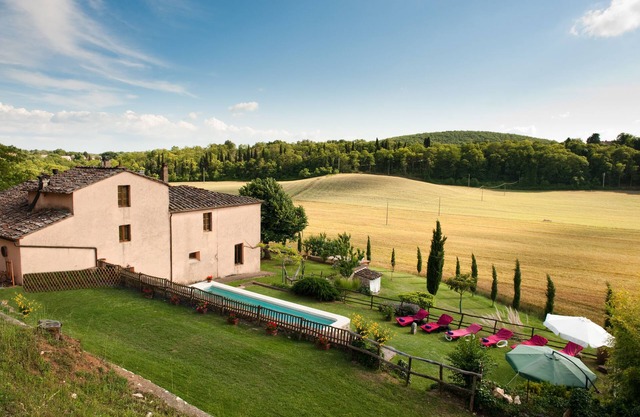 ALL PROPERTY 7BR- Charming Tuscan Villa with pool, hot tub, A/C,Siena 15 km