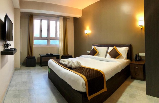 ALL SEASONS HOTEL
