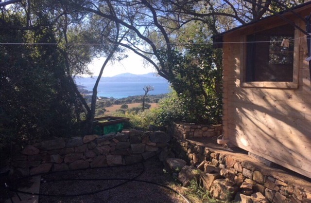All-window chalet, in the heart of nature with a sublime view