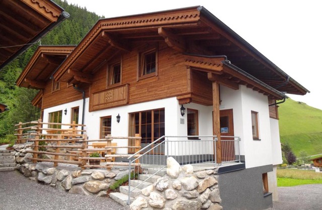 Alois & Elisabeth, Chalet