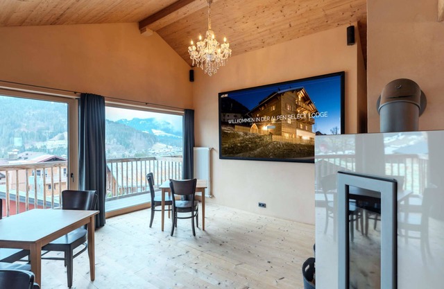 Alpen Select Lodge for 16-24 People