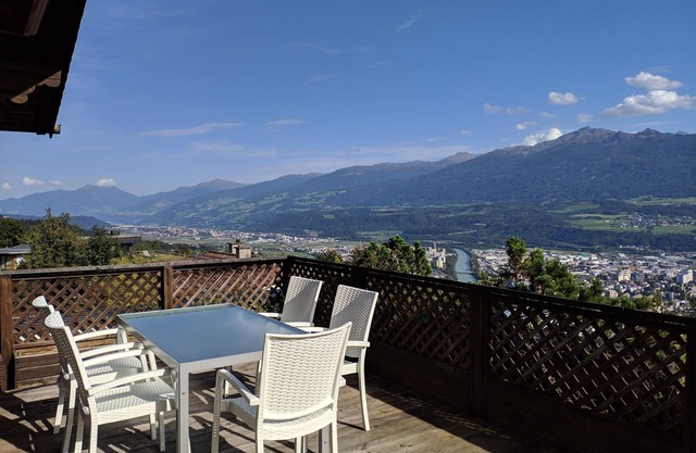 Alpendohle Apartments "august Macke"
