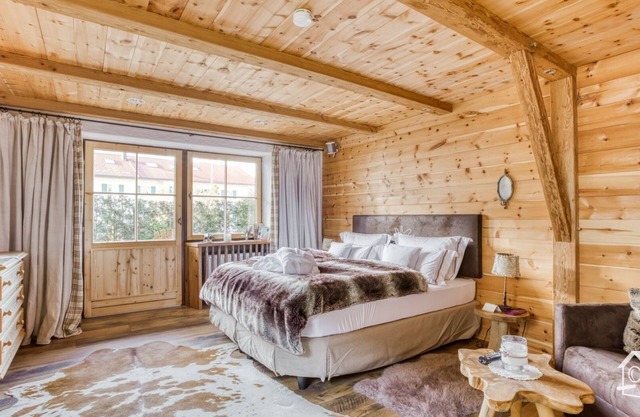 Alpine Suite Mountain Sun