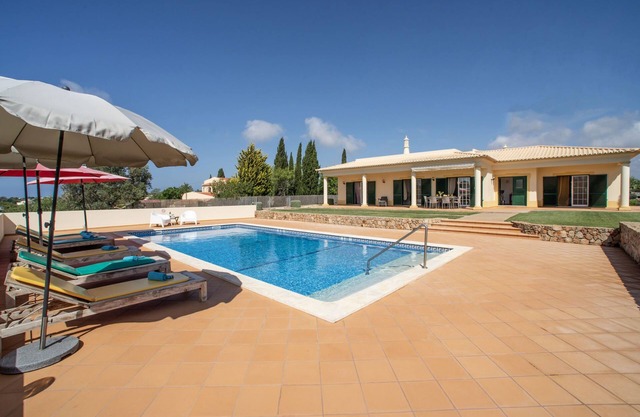 Alto da Rafoia by Interhome