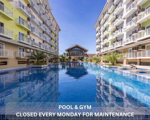 AMANI 132B with Pool View, Near Airport, Mall, Free Pool, Gym, Netflix, 200 Mbps Wi-fi