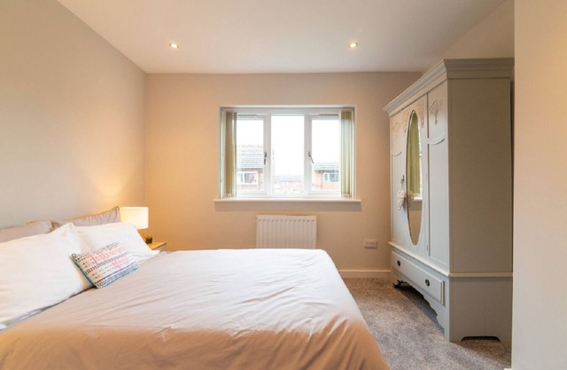 Amazing 6 Bedroom Holiday Home Sleep 11 Manchester CIty Manchester Airport