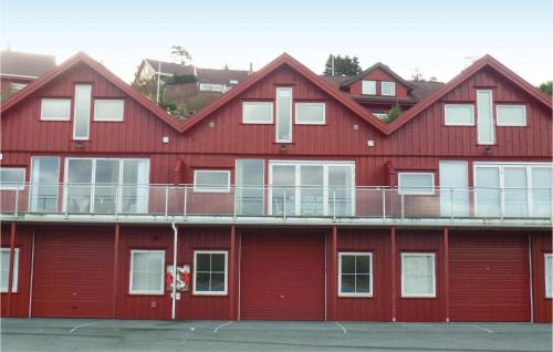 Amazing Apartment In Lindesnes