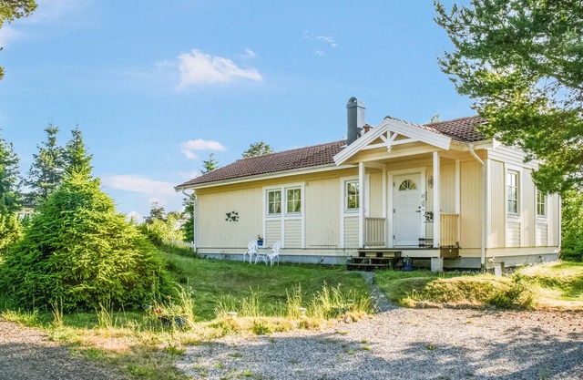 Amazing home in Drøbak with kitchen