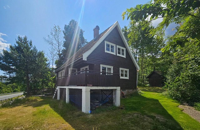 Amazing home in Svelvik with WiFi