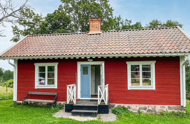 Amazing home in Tjällmo