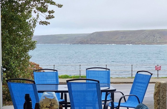Amazing sea views from this ocean front apartment