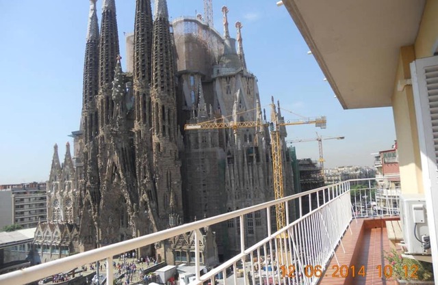 Amazing views of Sagrada Familia