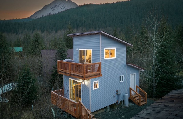 Amazing views on a quiet street just outside of Seward, AK