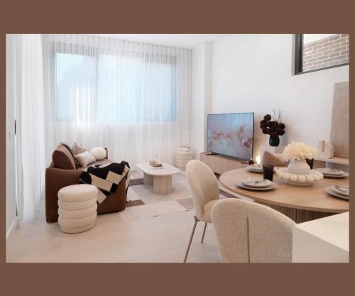 'Amber' 1 bedroom apt in Burwood with free parking