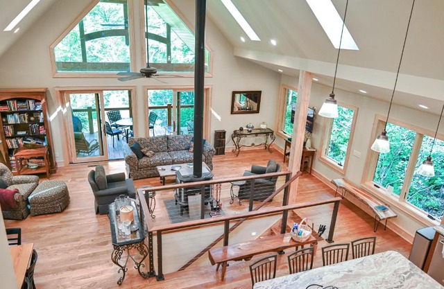 Amenity-Packed Holiday Home