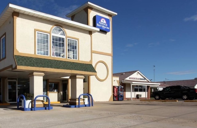 Americas Best Value Inn Macomb