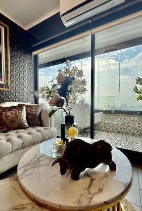 Amy Apartment frente al metro Irarrazaval