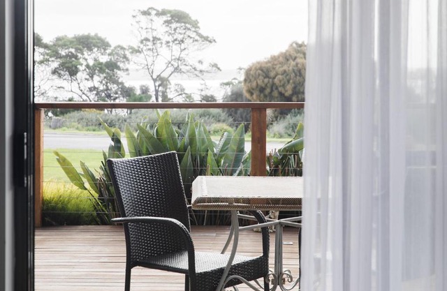 Ananda 2 -Room with a Sea View