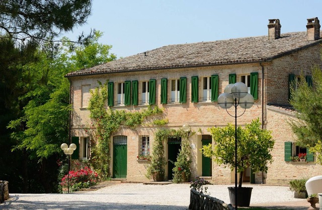 Ancient farmhouse in the countryside for 25 people with swimming pool 15 km to the sea